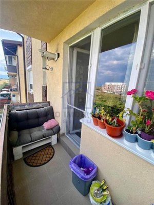 Apartament cu 3 camere semidecomandat, 47 mp, zona Calea Surii Mici - imagine 8