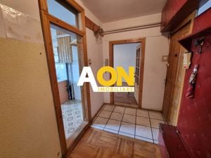 Apartament 3 Camere Decomandat, Zona Hotel Cetate - imagine 2