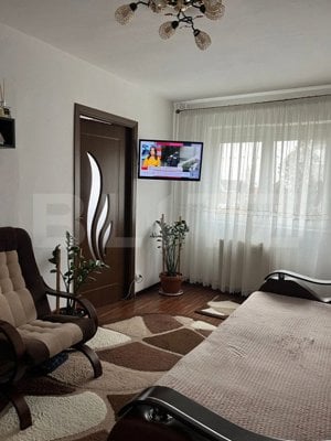 Apartament 2 camere, semidecomandat, 32 mp, zona Sagului - imagine 2