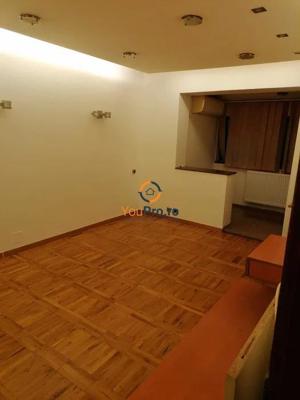 Apartament cu 3 camere decomandat parter inalt zona Lipovei