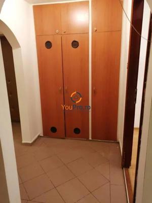 Apartament cu 3 camere decomandat parter inalt zona Lipovei - imagine 6