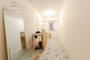 Apartament samanta cu 3 camere urcator, zona Polivalenta, Arad - imagine 5