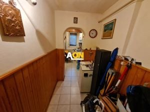 Apartament 2 Camere, 42mp, Decomandat, Cetate - imagine 2