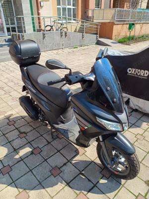 Vand Scuter Aprilia SXR 50 Nou - imagine 1