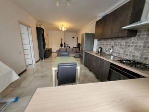 Închiriez apartament  - imagine 9