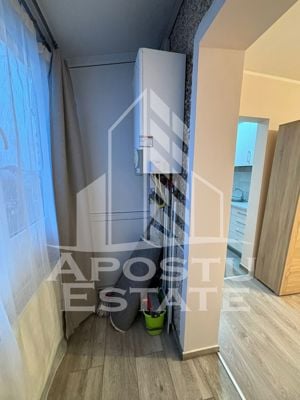 Apartament cu 3 camere, centrala proprie, zona Sagului - imagine 9