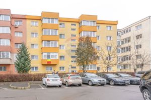 REZERVAT - Apartament cu 3 camere - cartierul Tractorul | zona Cerna - imagine 8