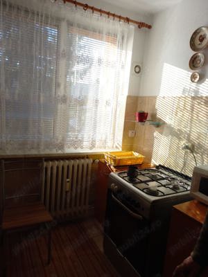 apartament 2 camere zona centrala - imagine 9