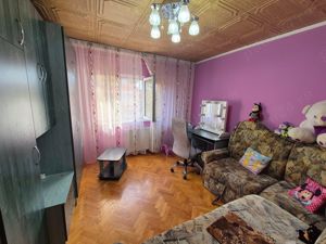 Apartament cu 2 camere în Calea Aradului decomandat