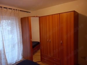 Apartament 3 camere decomandate, 2 bai Lunca-Politie  - imagine 2