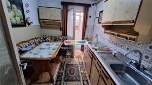 Vanzare apartament 3 camere micro 4 Targoviste - imagine 3