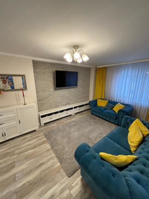 Granicerilor (zona Lidl)   apartament 4 camere, decomandat, etaj 3, garaj - imagine 2