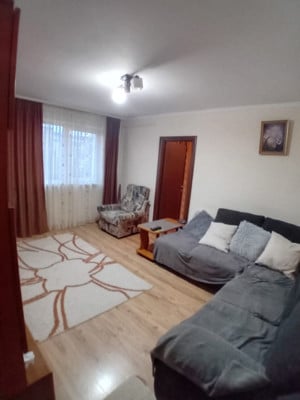 Apartament 2 camere, Exercitiu, etajul 4, cu balcon