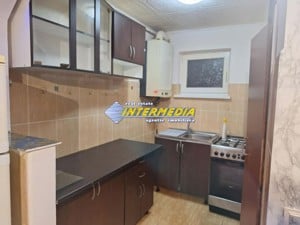 Apartament 3 camere de vanzare in Cetate mobilat utilat  - imagine 3