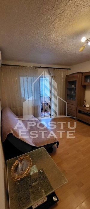 Apartament proaspat renovat 2 camere, Iulius Town - imagine 2