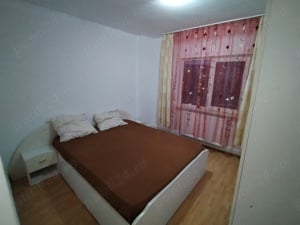 Închiriez apartament decomandat ultracentral cu 2 camere  - imagine 2