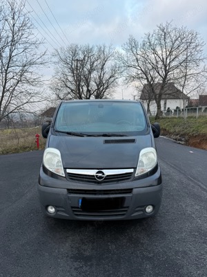 Opel Vivaro 2012 - imagine 4
