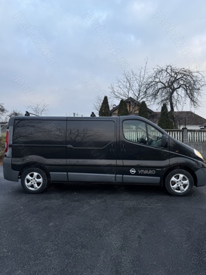 Opel Vivaro 2012 - imagine 10