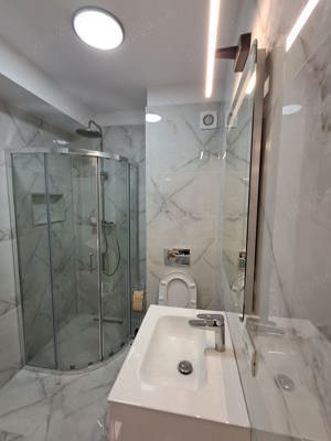 Închiriez apartament ultracentral bloc nou 2camere langa Catedrala  - imagine 9