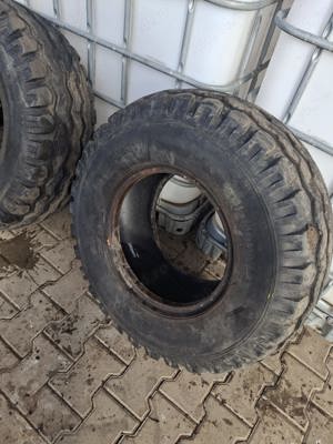 Vând 4 cauciucuri second hand 11,5.80.15 - imagine 2