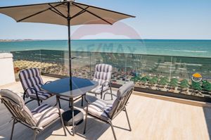 Apartament de vanzare in prima linie la mare - imagine 9