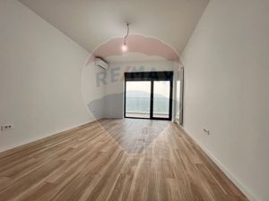 Apartament de vanzare cu vedere frontala la mare - imagine 2