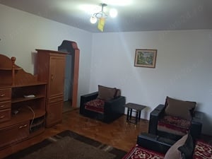 Inchiriez  apartament 