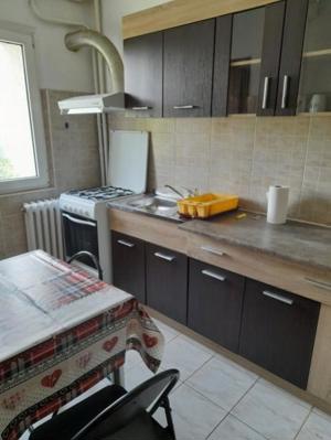 Apartament 2 cam, decomandat, 8 min metrou Titan si parc IOR - imagine 5