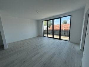 Casa chirie (spatiu comercial/apt la etaj) Radauti - imagine 3