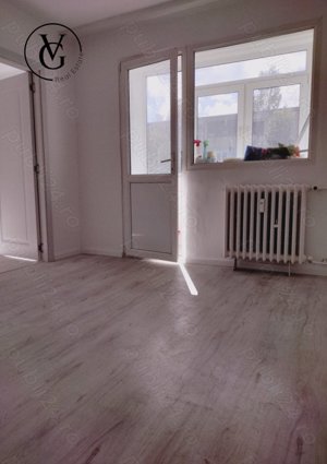 Apartament recent renovat - 2 camere - zona Tomis Nord - imagine 2