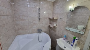 Inchiriere apartament 2 camere, decomandat, ultracentral, spațios, elegant - imagine 8