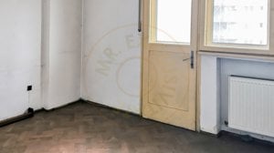 Apartament in bloc interbelic, 2 camere, 80 mp, pretabil AirBnb - imagine 4