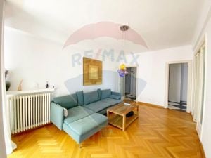 Apartament cu 3 camere în vilă, de închiriat, în zona Capitale - imagine 5