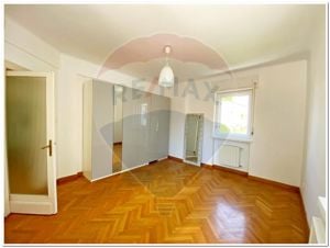 Apartament cu 3 camere în vilă, de închiriat, în zona Capitale - imagine 10