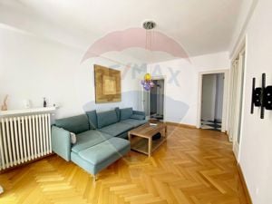 Apartament cu 3 camere în vilă, de închiriat, în zona Capitale - imagine 3