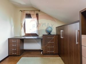 Apartament, 3 camere de închiriat, cu parcare, ultracentral, Oradea - imagine 6