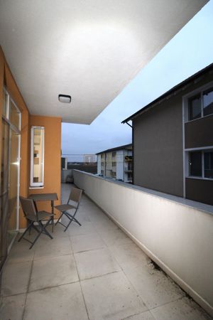 Apartament modern, 2 locuri de parcare, bloc nou, balcon generos, living spațios - imagine 18