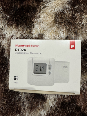Termostat Honeywell Home DT92A wifi