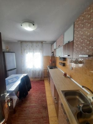  apartament cu 2 camere, rahova ,etaj 4 cu parcare - imagine 4