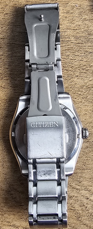 Ceas Citizen din titan, încărcare solară - imagine 3