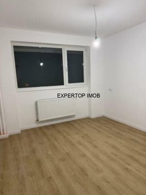 Vanzare apartament 3 camere, Drumul Taberei, Valea Argesului - imagine 2