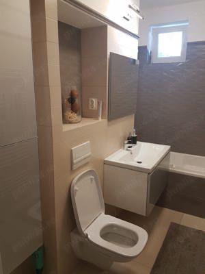 Apartament cu 3 camere, mobilat și utilat!! - imagine 4