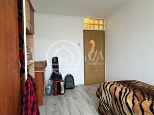 Apartament cu 3 camere de vanzare Str. Banatului Zona  Velenta, Oradea - imagine 4