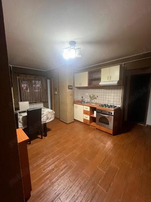 ÎNCHIRIEZ Apartament 3 Camere ULTRACENTRAL Etaj 2 Popa Sapca Pitesti - imagine 2