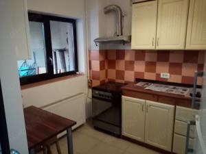 Proprietar închiriez vila in Roșu Chiajna P+2 185mp utili 5 camere 3 bai 2 bucătării 3 parcari  - imagine 9