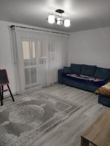 Vând apartament cu 3 camere