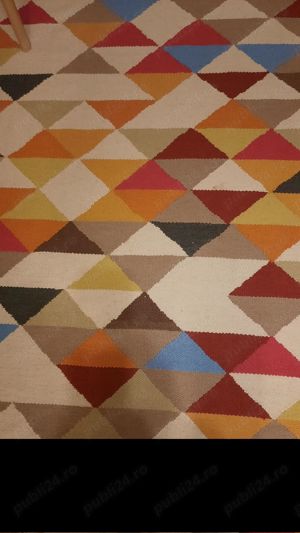 covor achizitionat din Franta din lana merinos 182 128 cm