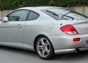 Dezmembrez piese Hyundai coupe 2008
