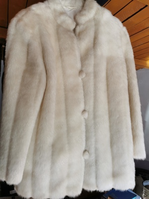 Vand haina blana - imagine 2