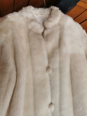 Vand haina blana - imagine 3